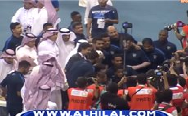 بالفيديو:تتويج أولمبي الهلال بلقب كأس دوري الأمير فيصل بن فهد 2017