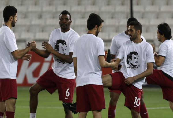 عقوبات تأديبية مُنتظرة على لاعبي قطر بسبب قميص “تميم المجد”
