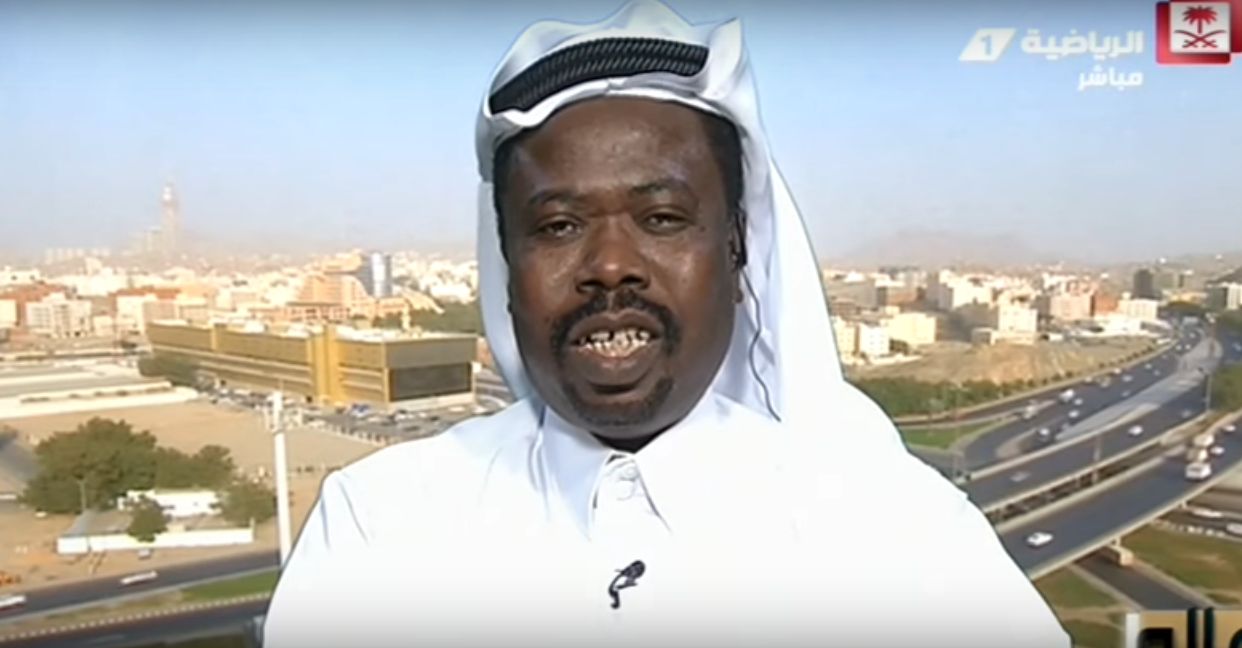 عثمان ابو بكر مالي "يسخر" من العكايشي..ومغرد يستعين بـ"زيدان" للدفاع عن اللاعب!