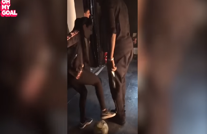 فيديو طريف.. لاعب يتعرض للإهانة الكروية بأقدام فتاة!