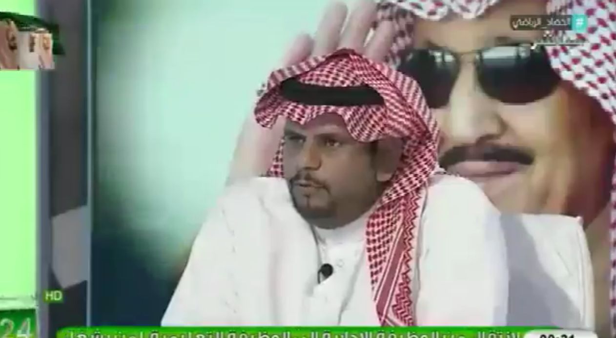 بالفيديو: عبدالكريم الحمد لفهد الطخيم: مدرج النصر لديه روح رياضية أكثر منك!