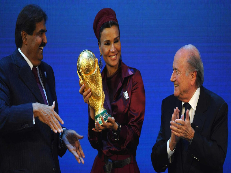 بلاتر يؤكد: التدخلات السياسية منحت قطر مونديال 2022
