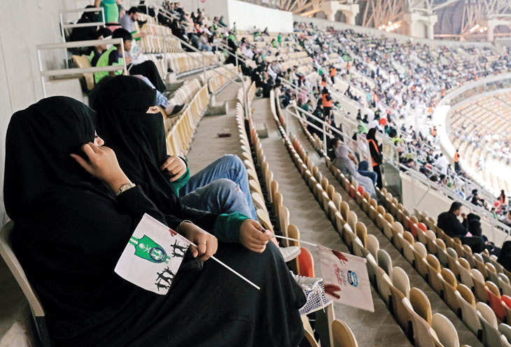 مفاجأة نسائية سعودية في افتتاح كأس العالم