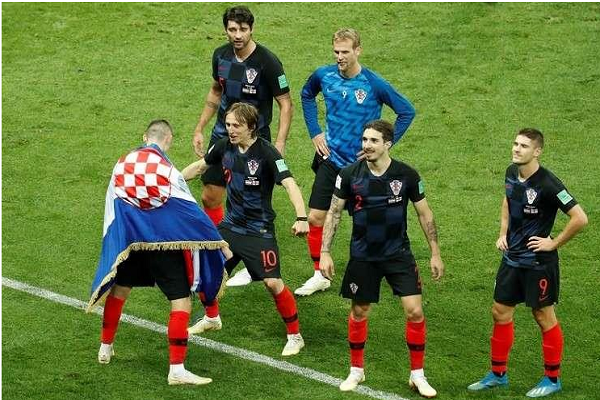 ما هو سبب نهاية أسماء لاعبي كرواتيا بـ"إيتش"؟