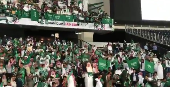 بالفيديو.. جماهير الأخضر تُشعل أجواء مباراة السعودية وقطر