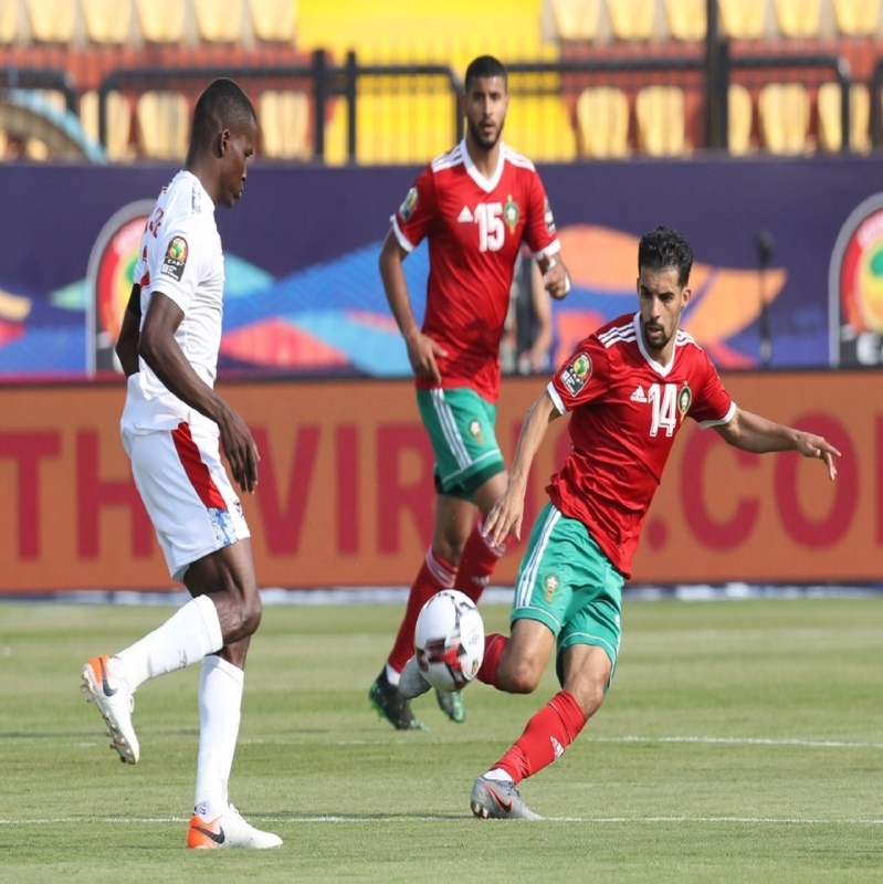 حساب الاتحاد الإفريقي يفاجئ لاعب الشباب عقب مباراة المغرب ضد ناميبيا