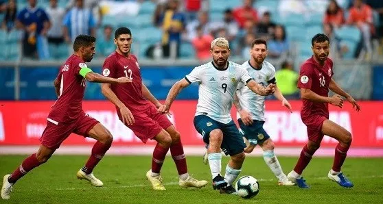 أغويرو يهدد ميسي بالانتقام بعد فوز منتخب بلاده