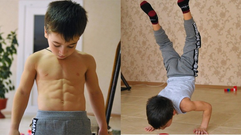 شاهد.. طفل روسي يحطم رقما خياليا قياسيا في تمرين الضغط