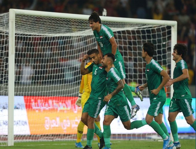 شاهد.. لاعبو منتخب العراق يحتفلون بفرحة الهدف بطريقة مختلفة