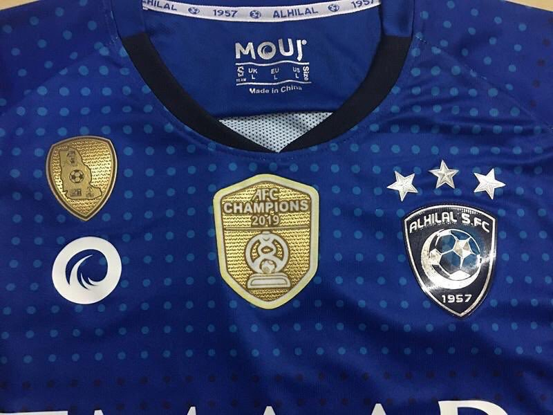 إعلامي رياضي يكشف حقيقة ارتداء نادي الهلال قميصًا مزينًا بـ3 نجوم في كأس العالم للأندية!