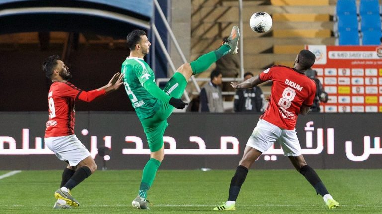 ترتيب هدافي الدوري السعودي بعد ثنائية عمر السومة في مباراة الأهلي والرائد (صورة)