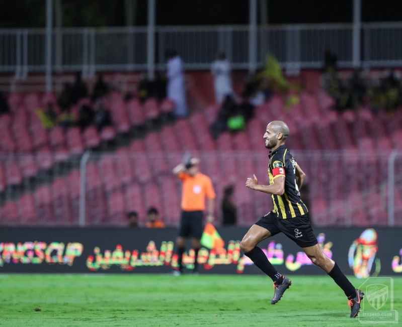 "كريم الأحمدي" يعلن قراره الأخير بشأن الرحيل من نادي الاتحاد