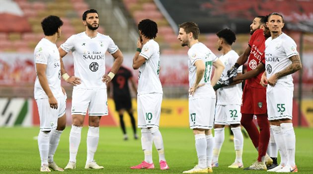 الأهلي يعلن عن غياب ثلاثي الفريق قبل مواجهة الشباب