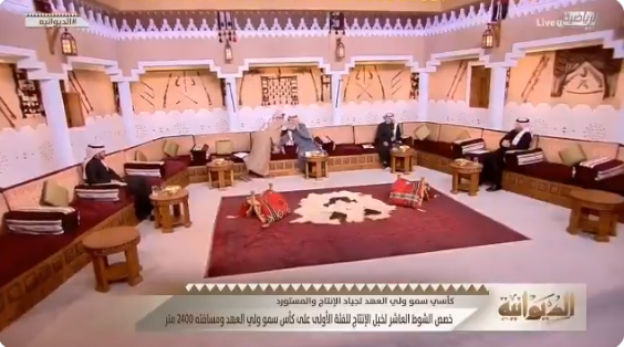 بالفيديو.."محمد عبدالجواد" يقبّل رأس " الحميدي"على الهواء