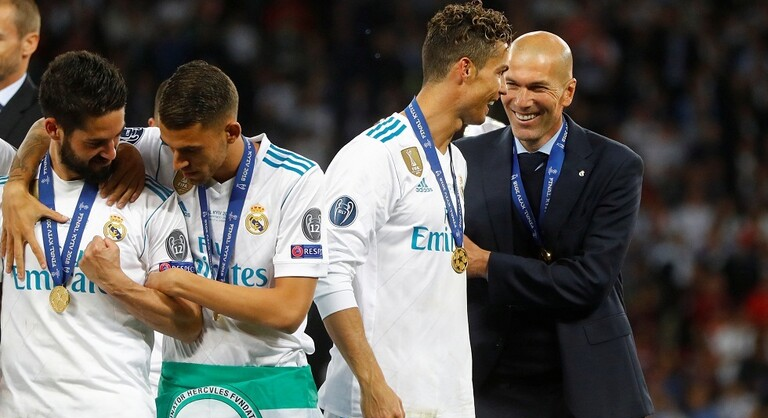 ريال مدريد يحسم قراره النهائي بشأن عودة رونالدو