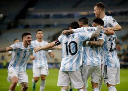 بالفيديو.. الأرجنتين تفوز على البرازيل بهدف وتتوج بكوبا أمريكا.. وميسي يواصل كتابة التاريخ !