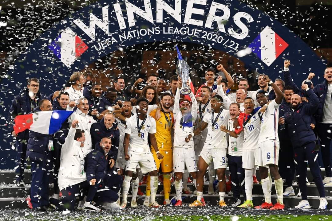 شاهد.. فرنسا تتوج بكأس الأمم الأوروبية بعد مباراة مثيرة أمام إسبانيا.. وتسجل إنجاز تاريخي !
