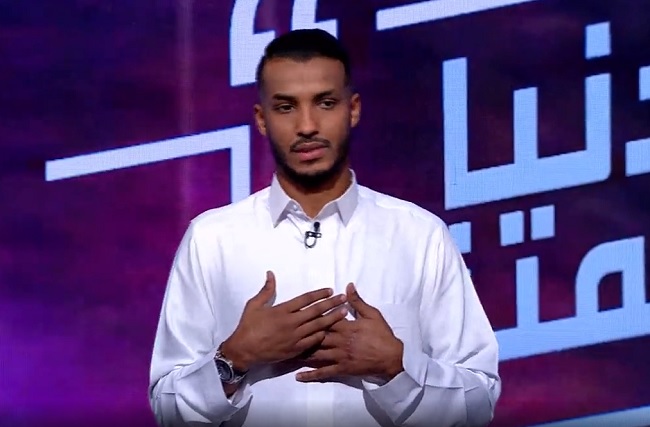 بالفيديو : "نايف هزازي" يوضح سبب تغيير وجهته من الهلال إلى النصر .. ويكشف سر "السيارة السوداء"؟
